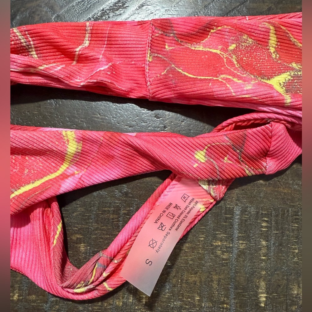 NWOT Pink Floral Bikini Sz Small - Picture 15 of 15